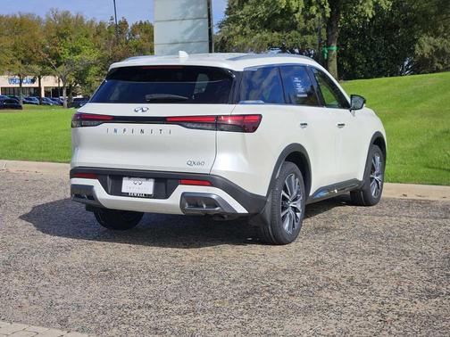 2023 INFINITI QX60 SENSORY