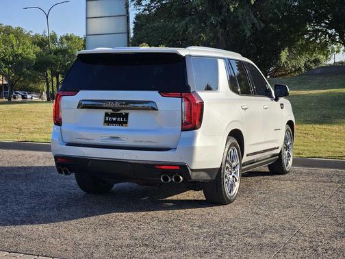 White Frost Tricoat 2023 GMC Yukon Denali Ultimate