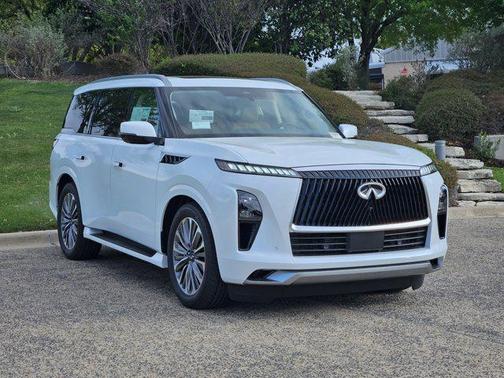 2025 INFINITI QX80 SENSORY AWD