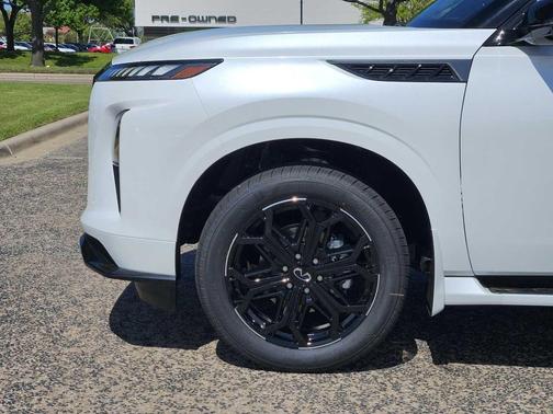 Radiant White 2026 INFINITI QX80 SPORT AWD