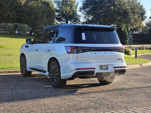 2026 INFINITI QX80 AUTOGRAPH AWD