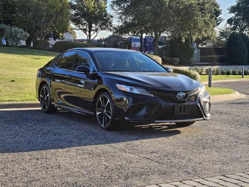 2020 Toyota Camry XSE