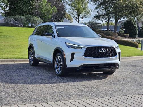 2024 INFINITI QX60 Luxe