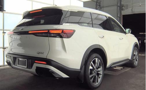 2024 INFINITI QX60 Luxe