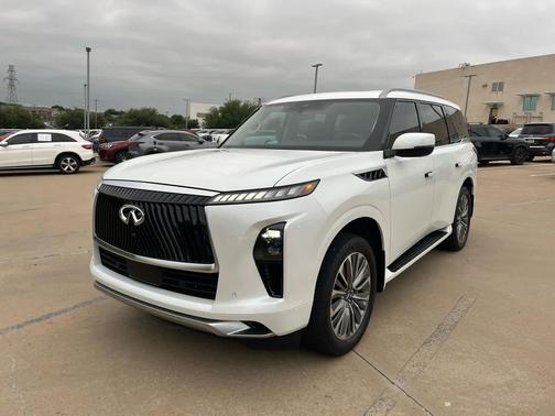 Radiant White 2026 INFINITI QX80 Luxe