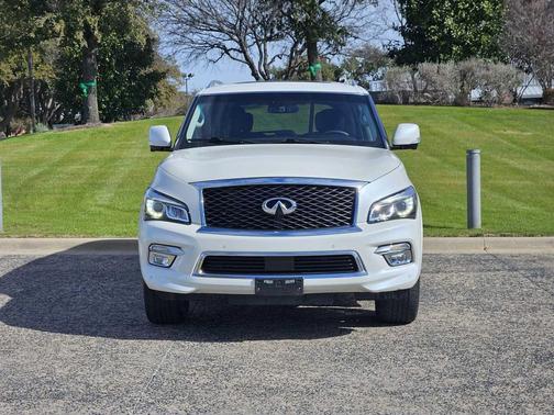 2017 INFINITI QX80 Base