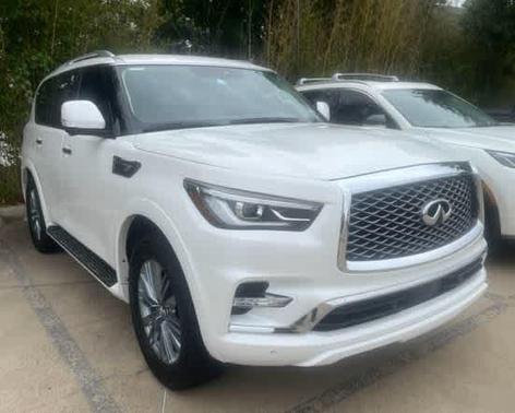 2022 INFINITI QX80 Luxe
