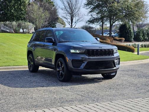2024 Jeep Grand Cherokee Altitude