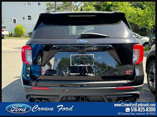 2022 Ford Explorer ST
