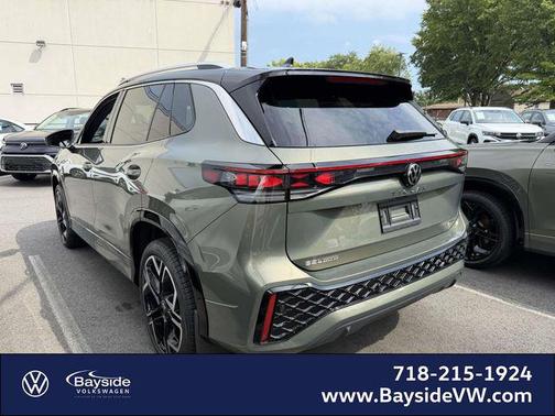 Avocado Green w/Deep Black Roof 2026 Volkswagen Tiguan 2.0T SEL R-Line 4MOTION