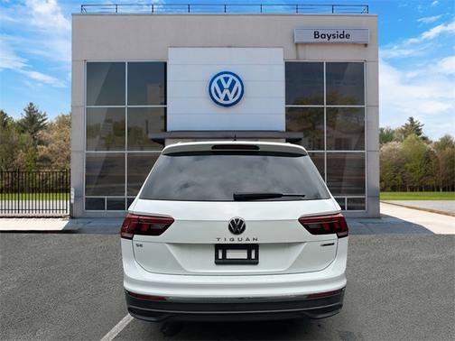 2022 Volkswagen Tiguan 2.0T SE