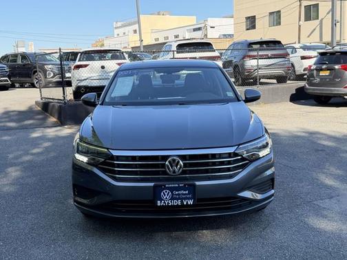 Platinum Gray Metallic 2021 Volkswagen Jetta 1.4T SE