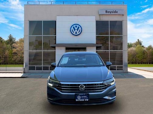 Platinum Gray Metallic 2021 Volkswagen Jetta 1.4T SE