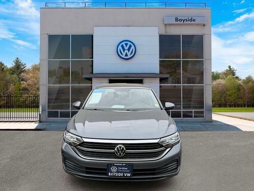 Platinum Gray Metallic 2023 Volkswagen Jetta 1.5T S
