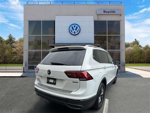 2022 Volkswagen Tiguan 2.0T SE