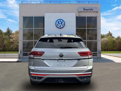 2021 Volkswagen Atlas Cross Sport 3.6 V6 SE w/ Technology R-Line