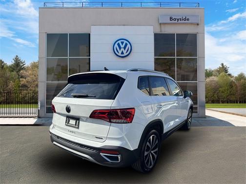 2022 Volkswagen Taos 1.5T SE