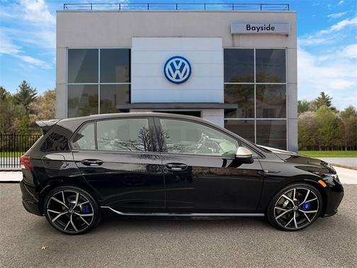 2022 Volkswagen Golf R 2.0T