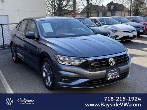 Platinum Gray Metallic 2021 Volkswagen Jetta 1.4T R-Line