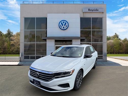 2022 Volkswagen Passat 2.0T Limited Edition
