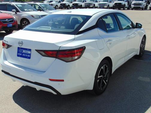 Cloud White 2025 Nissan Sentra SV
