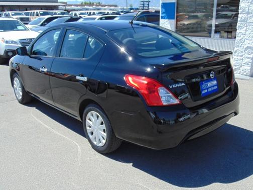 2019 Nissan Versa