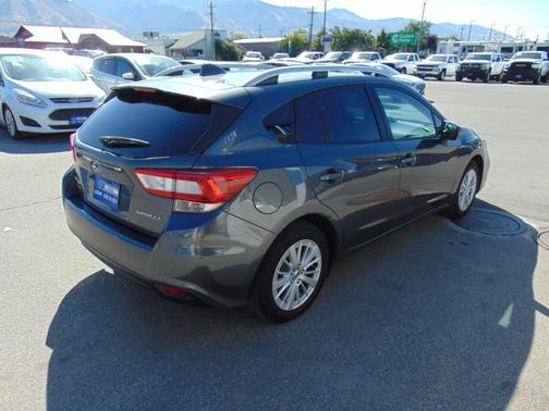 2018 Subaru Impreza 2.0i Premium