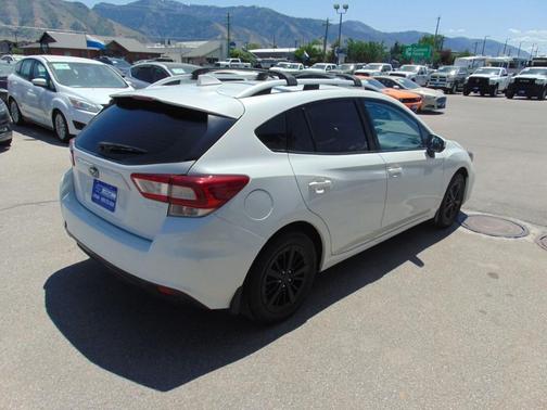 2017 Subaru Impreza 2.0i Premium