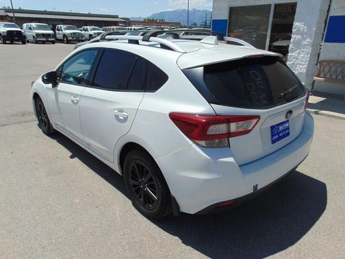 2017 Subaru Impreza 2.0i Premium