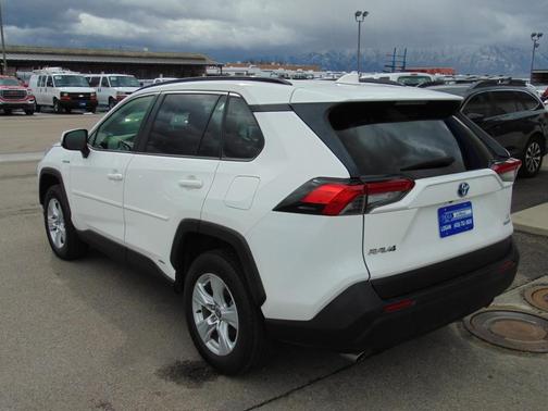 2020 Toyota RAV4 Hybrid LE