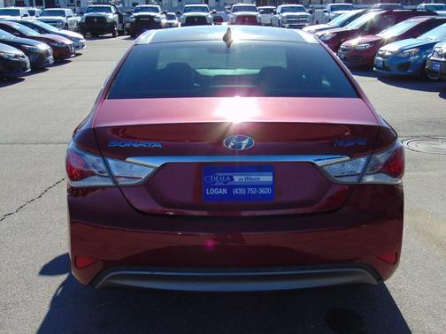 2011 Hyundai SONATA Hybrid Base
