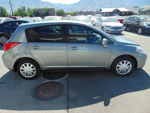 2012 Nissan Versa 1.8 S