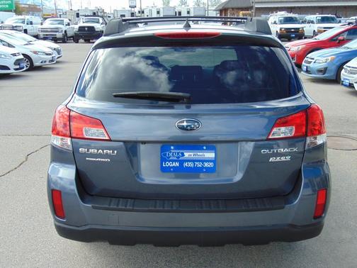 Carbide Gray Metallic 2014 Subaru Outback 2.5i Premium