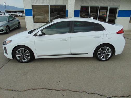 2017 Hyundai IONIQ Hybrid Limited