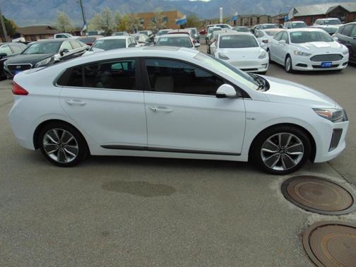 2017 Hyundai IONIQ Hybrid Limited