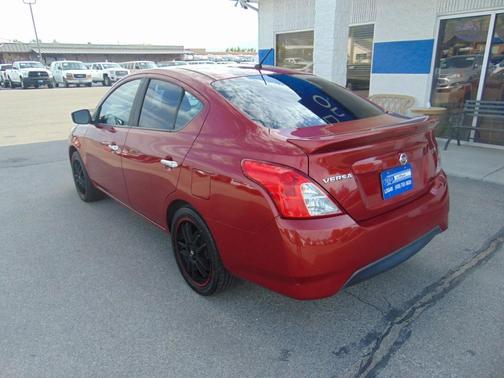 2018 Nissan Versa