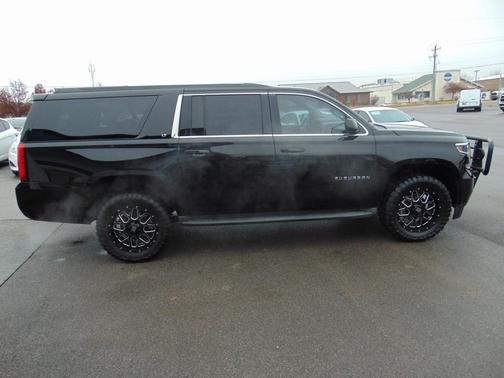 2016 Chevrolet Suburban LT