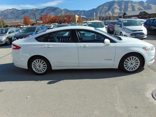 2015 Ford Fusion Hybrid SE