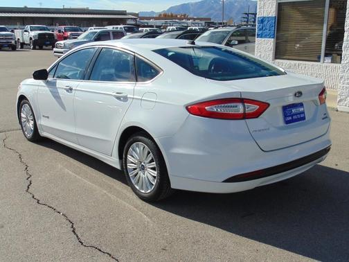 2015 Ford Fusion Hybrid SE
