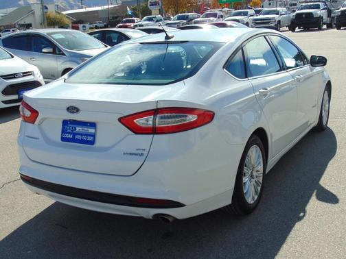 2015 Ford Fusion Hybrid SE