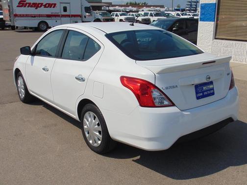 2019 Nissan Versa
