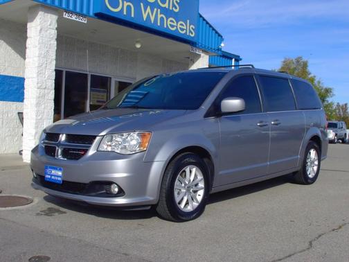 Silver 2019 Dodge Grand Caravan SXT