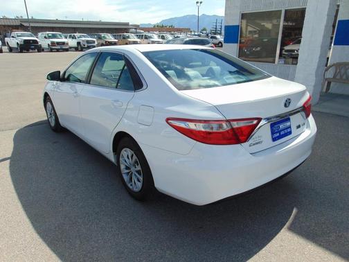 2015 Toyota Camry Hybrid