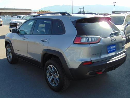 2021 Jeep Cherokee Trailhawk