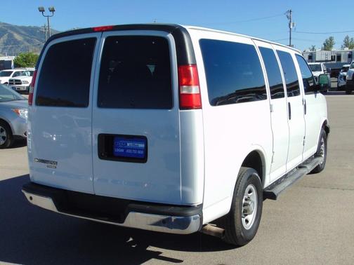 White 2015 Chevrolet Express 2500 LT