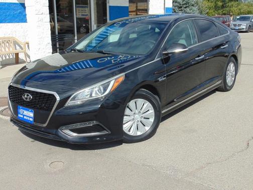 2016 Hyundai SONATA Hybrid SE