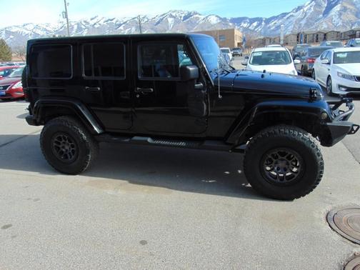 2012 Jeep Wrangler Unlimited Sahara