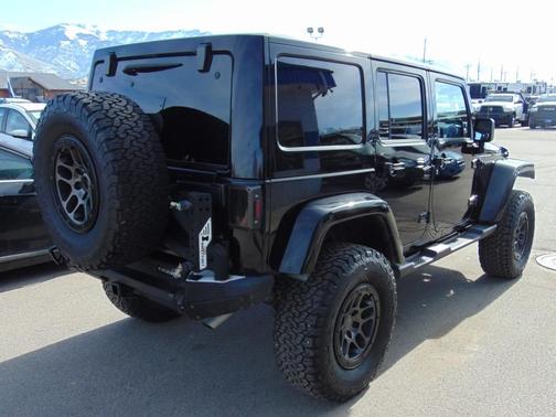 2012 Jeep Wrangler Unlimited Sahara