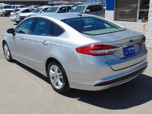 Silver 2018 Ford Fusion Hybrid SE