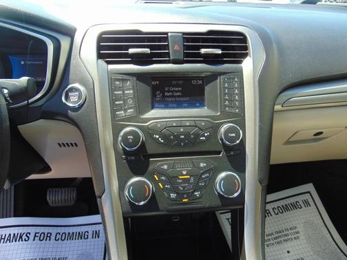 Silver 2018 Ford Fusion Hybrid SE